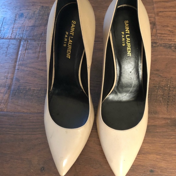 SAINT LAURENT
Janis Nude Leather Heels - Picture 1 of 5